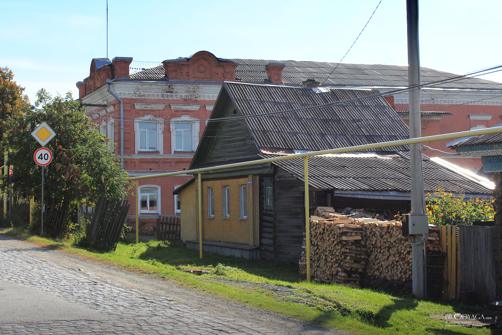 Первомайская 76, Черноисточинск (Pervomayskaya str. 76, Chernoistochinsk)